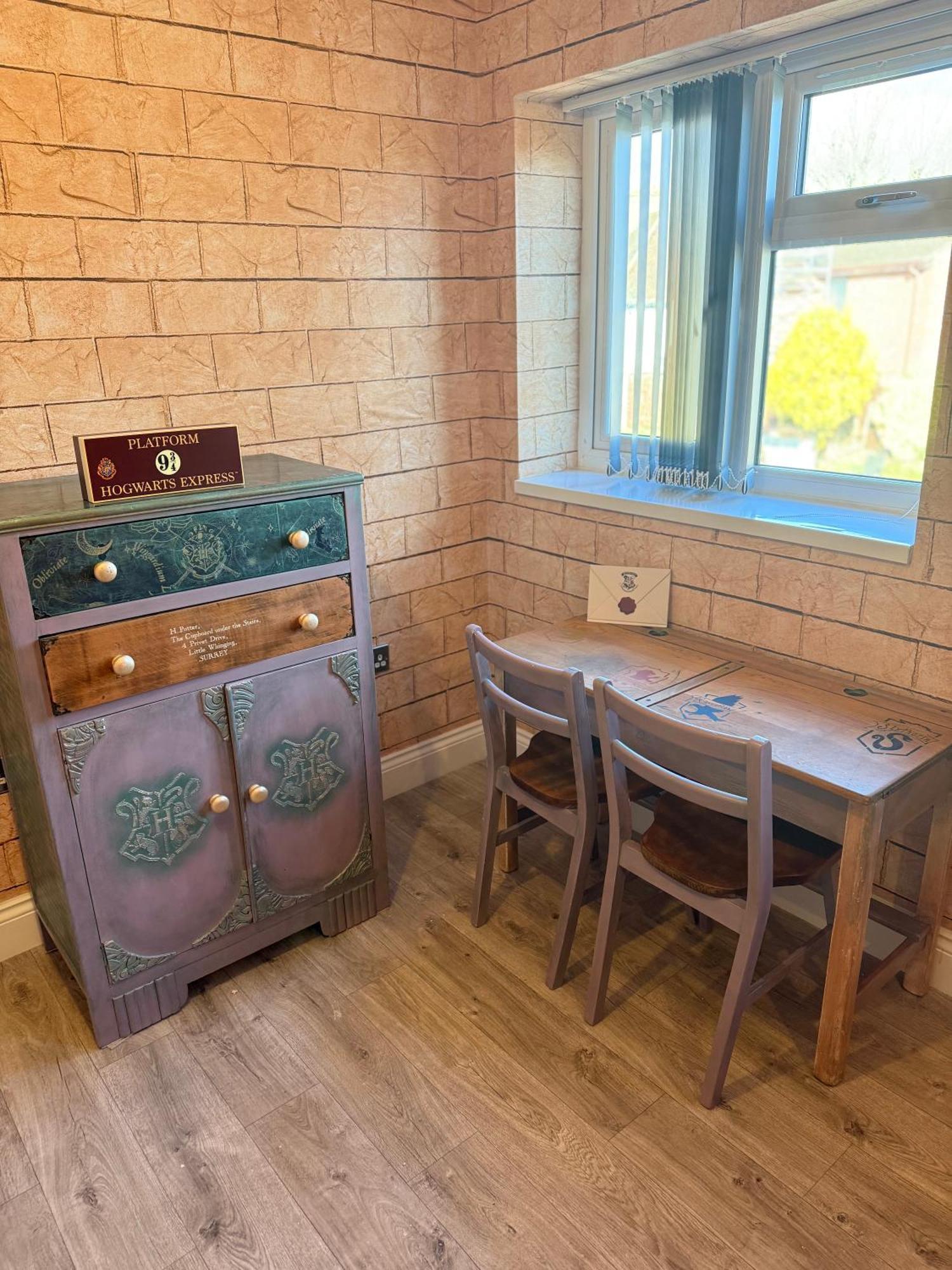 Potters Hideout- 2 Bedroom 2 Bathroom Apartment Watford  Exterior photo